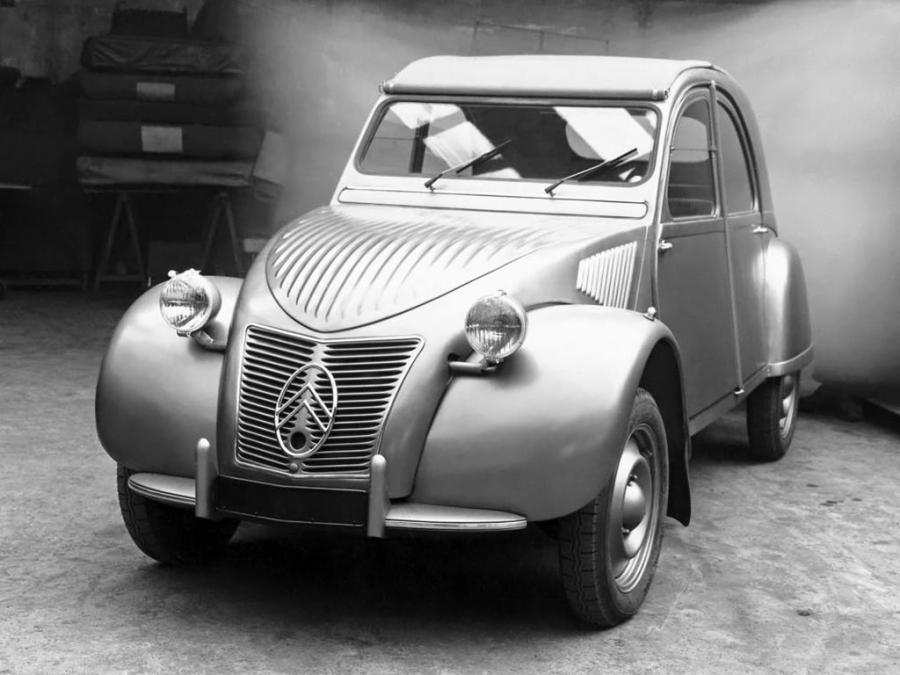  Citroen 2CV 1949 года  (фото 12 из 12)